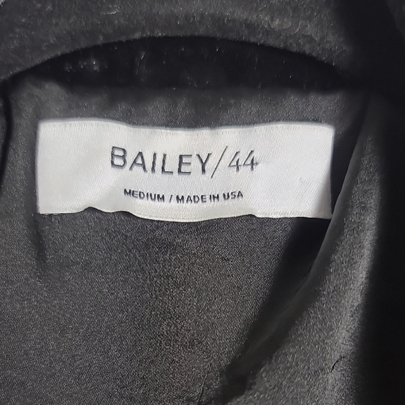 BAILEY 44 Black Velvet Women's Buttoned Blazer Size Medium - Picture 2 of 16